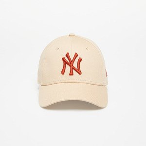 New Era New York Yankees League Essential Stone 9FORTY Oat Milk/ Red Wood